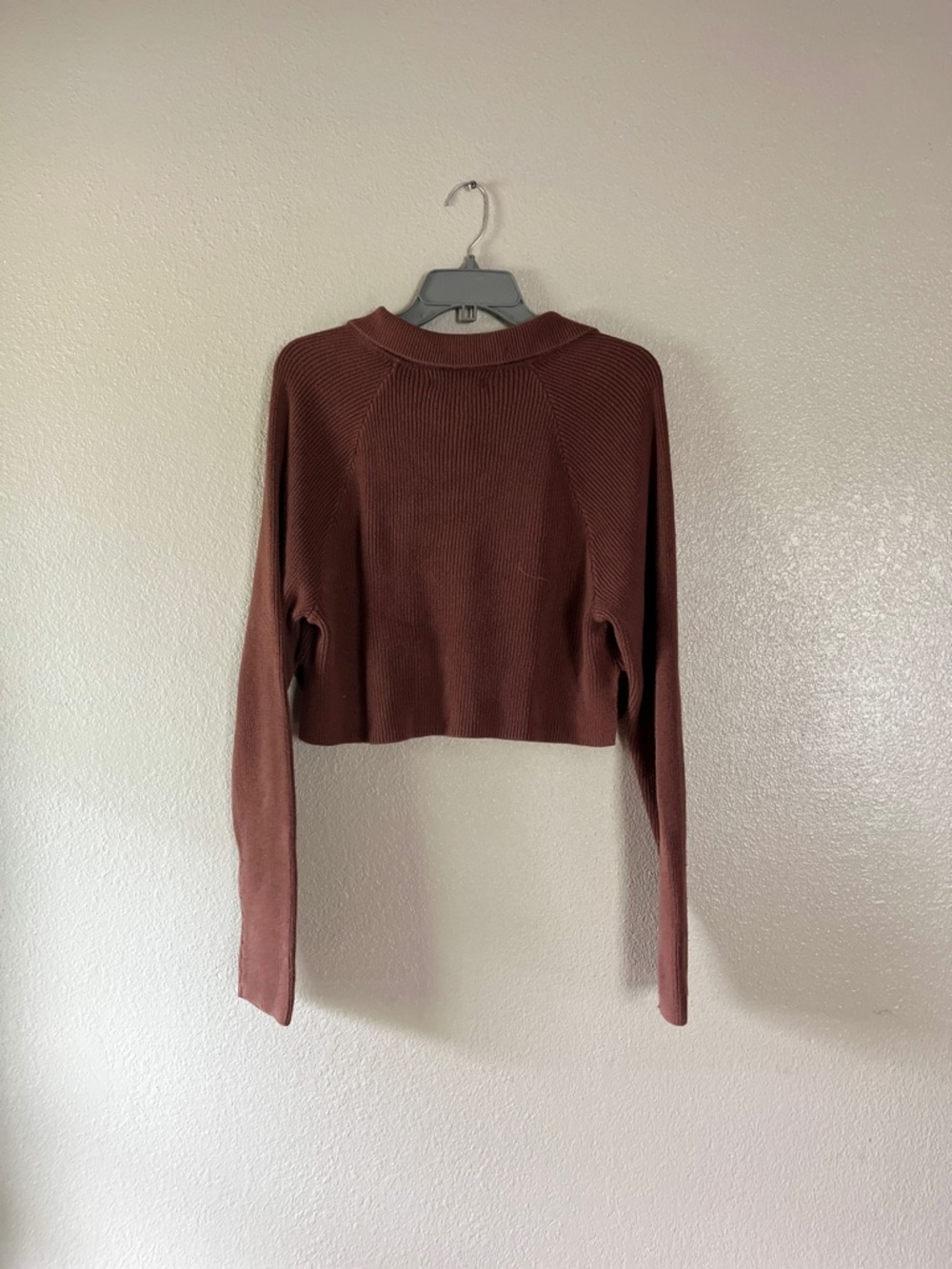 Kendall & Kylie Brown Ribbed Polo Crop Sweater - Picture 3 of 6